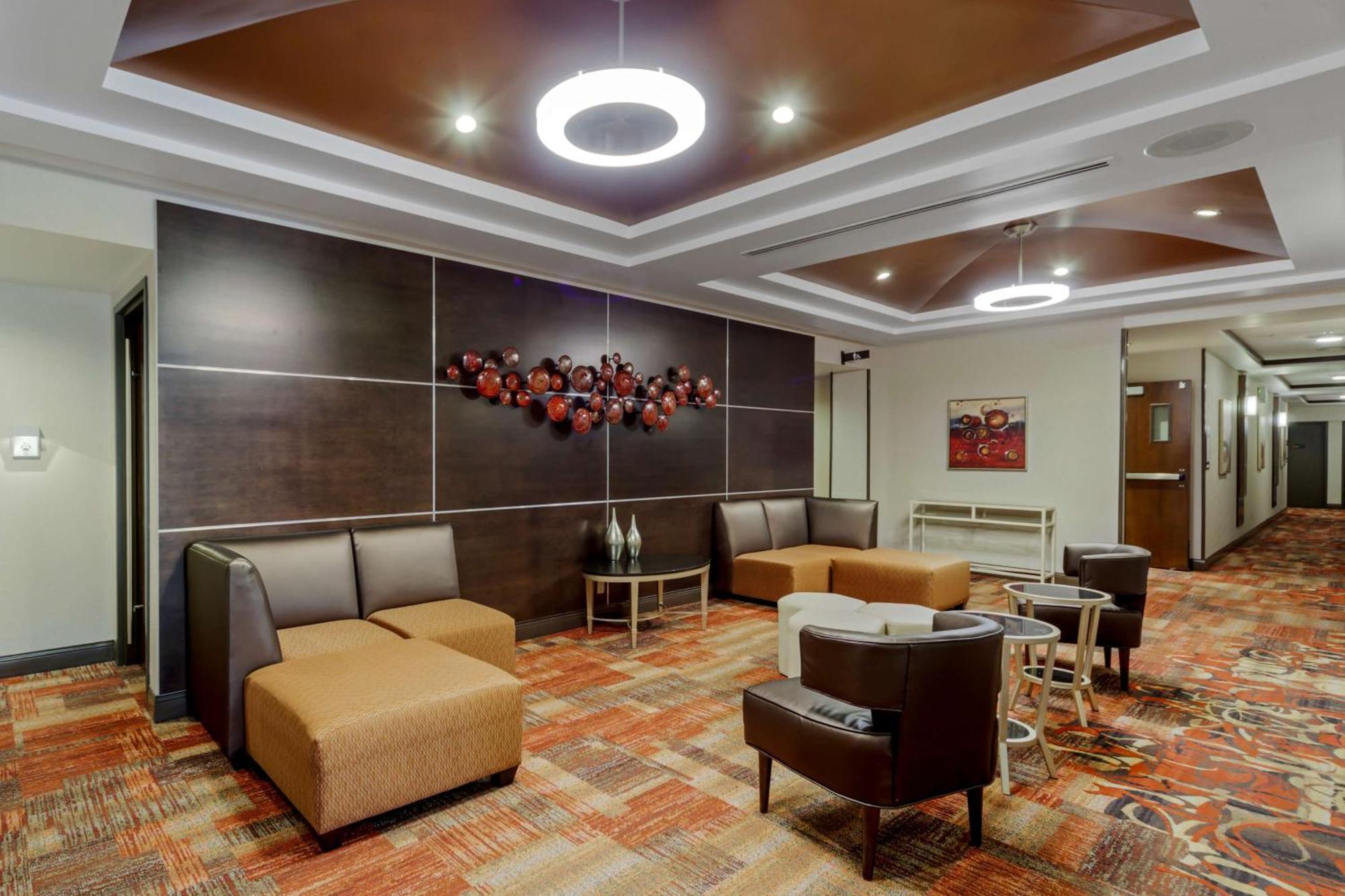 Best Western Premier Denham Inn & Suites Leduc Ngoại thất bức ảnh